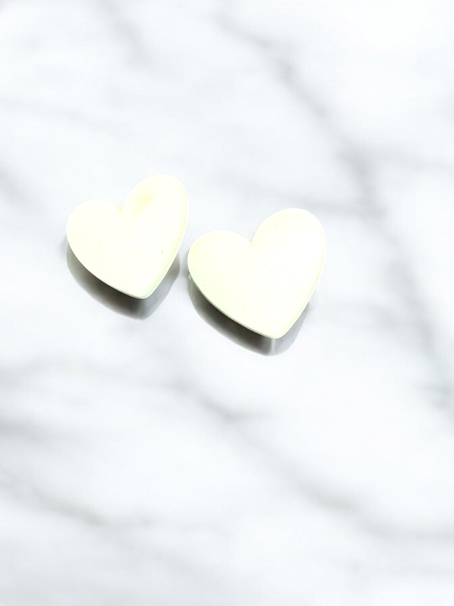 Aretes corazón rojo