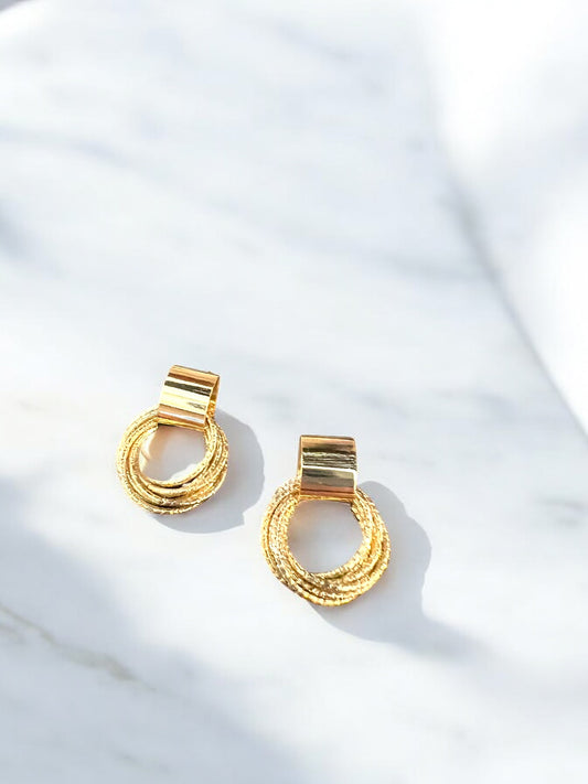 Aretes chicos circulos dorado