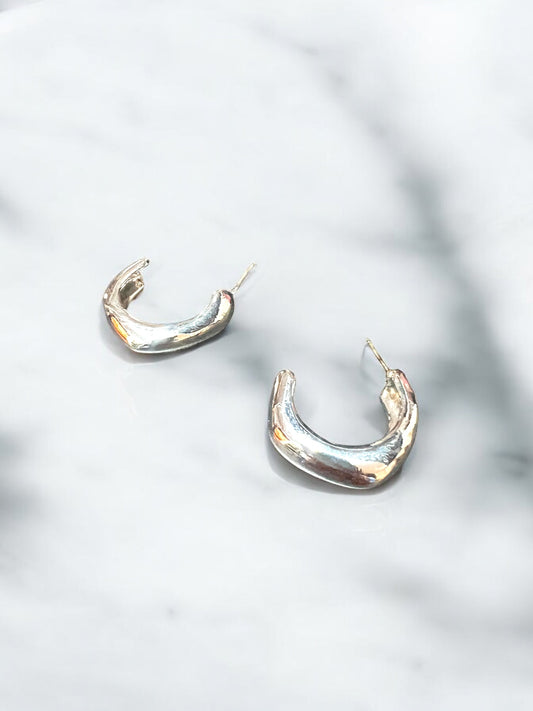 Aretes tipo arracadas plateado