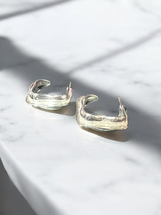 Aretes tipo arracadas cuadradas plateado