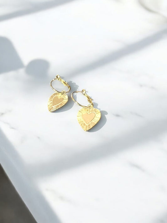 Arracadas corazón dorado