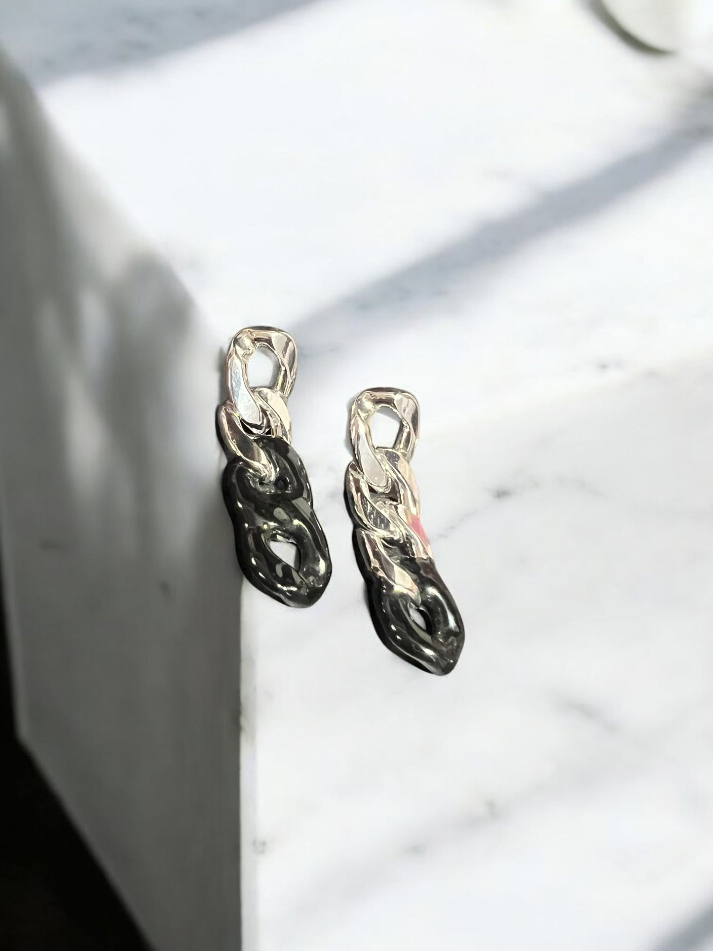 Aretes largos cadena plateado y negro
