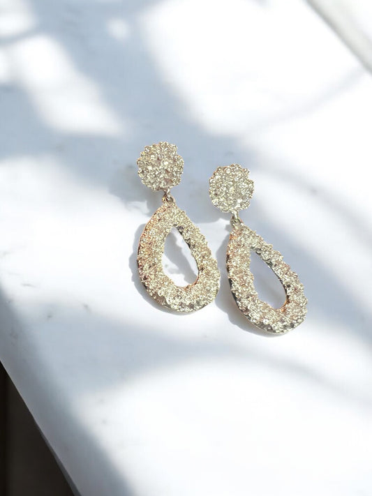 Aretes largos plateados