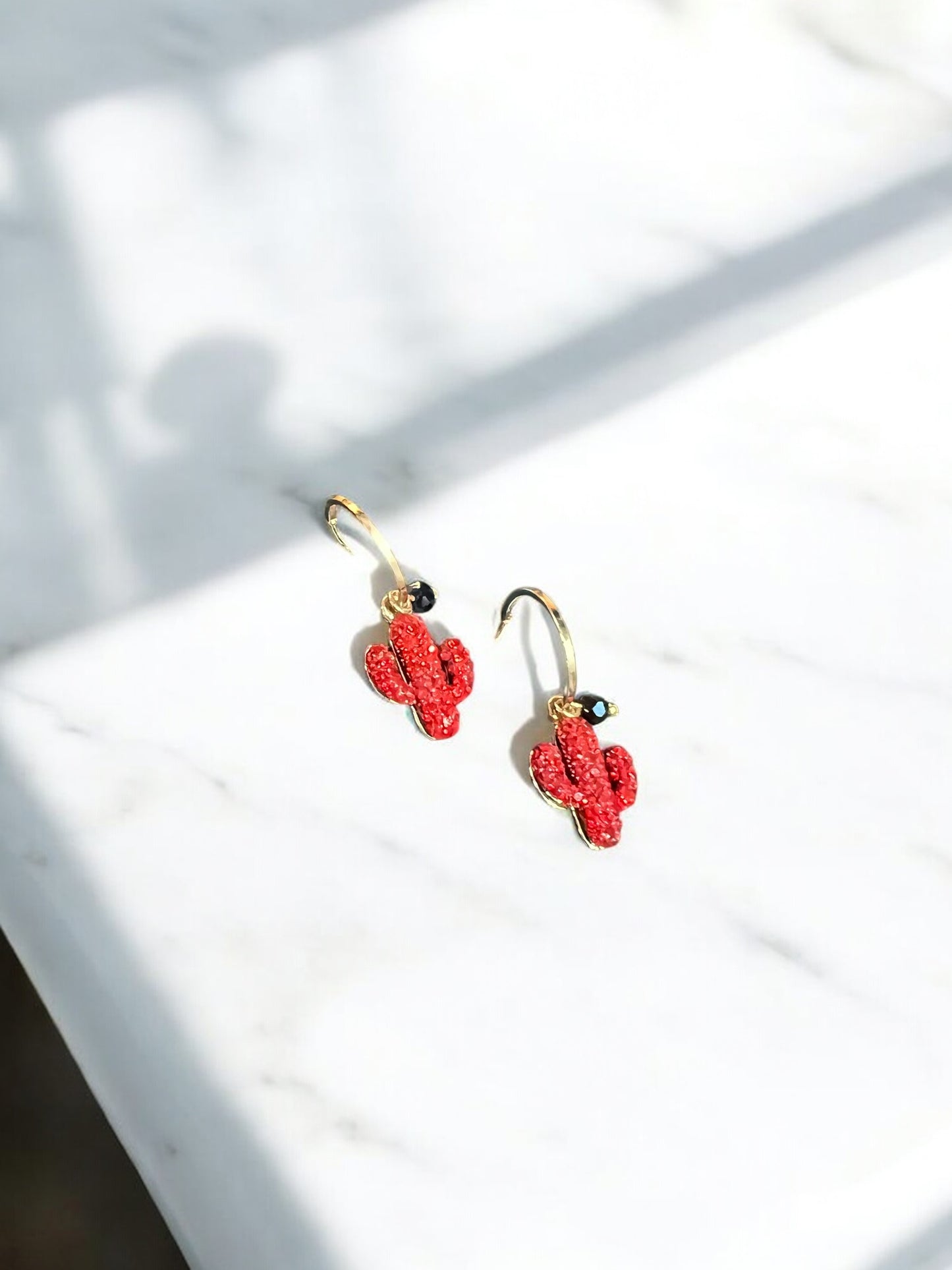 Aretes tipo arracadas cactus rojo