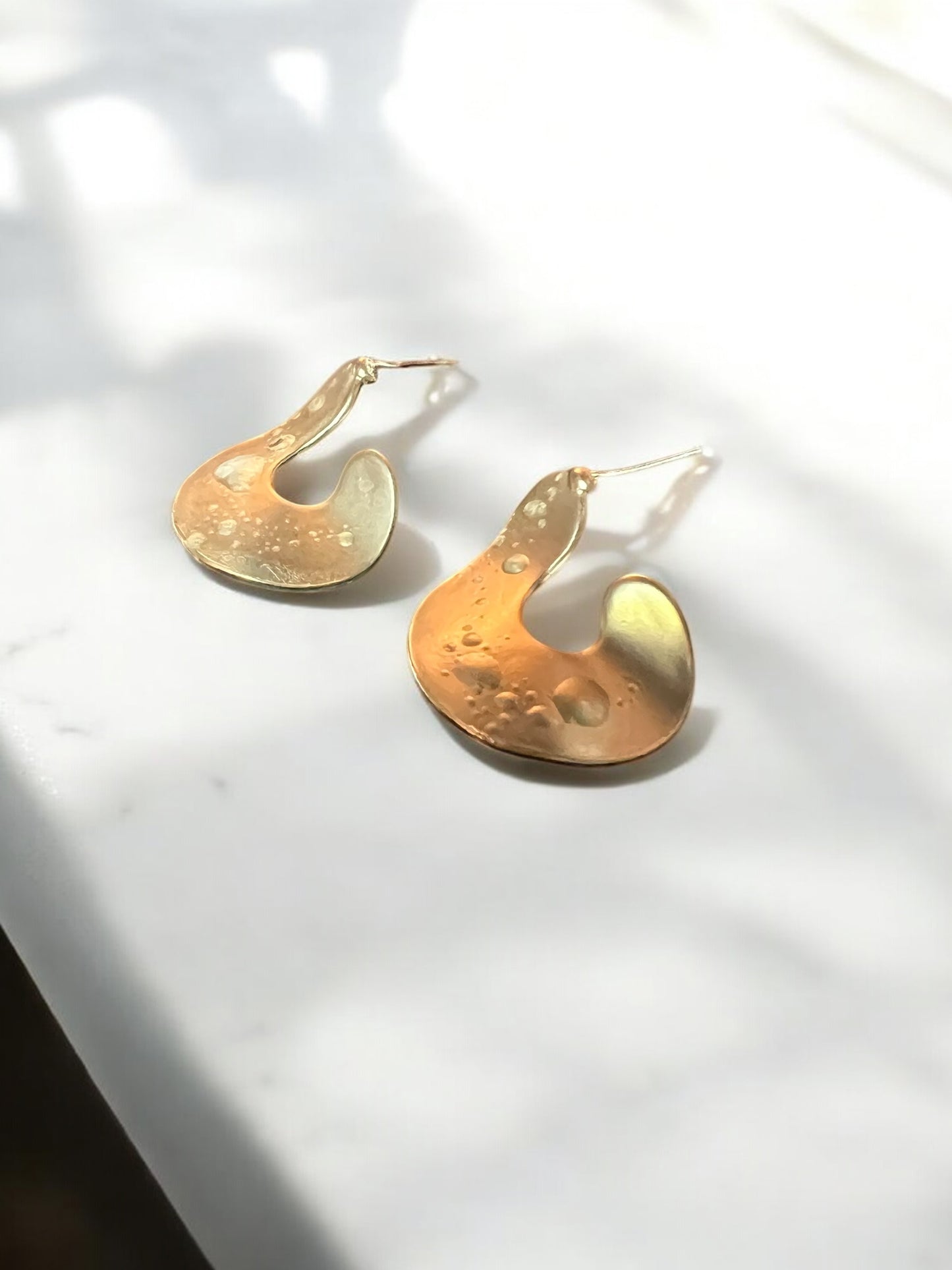 Aretes dorados