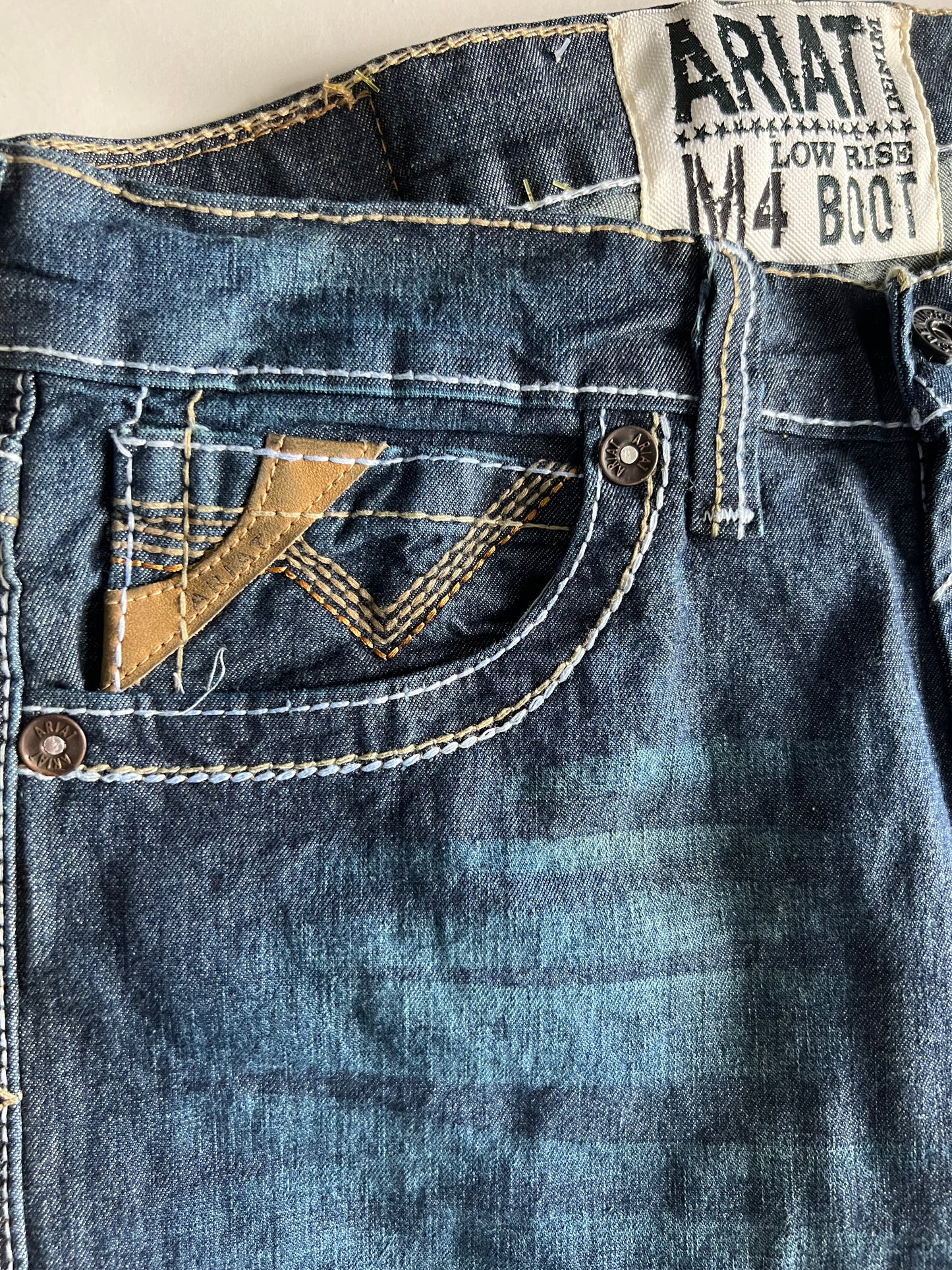 Pantalón de Mezclilla Hombre M4