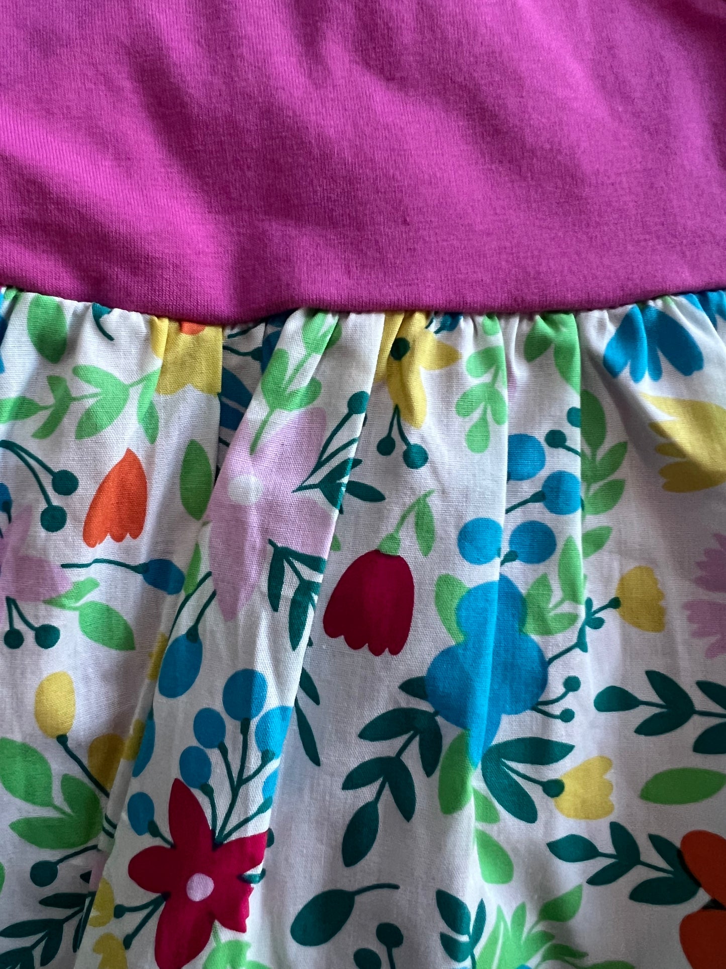 Conjunto de vestido y mallón para niña