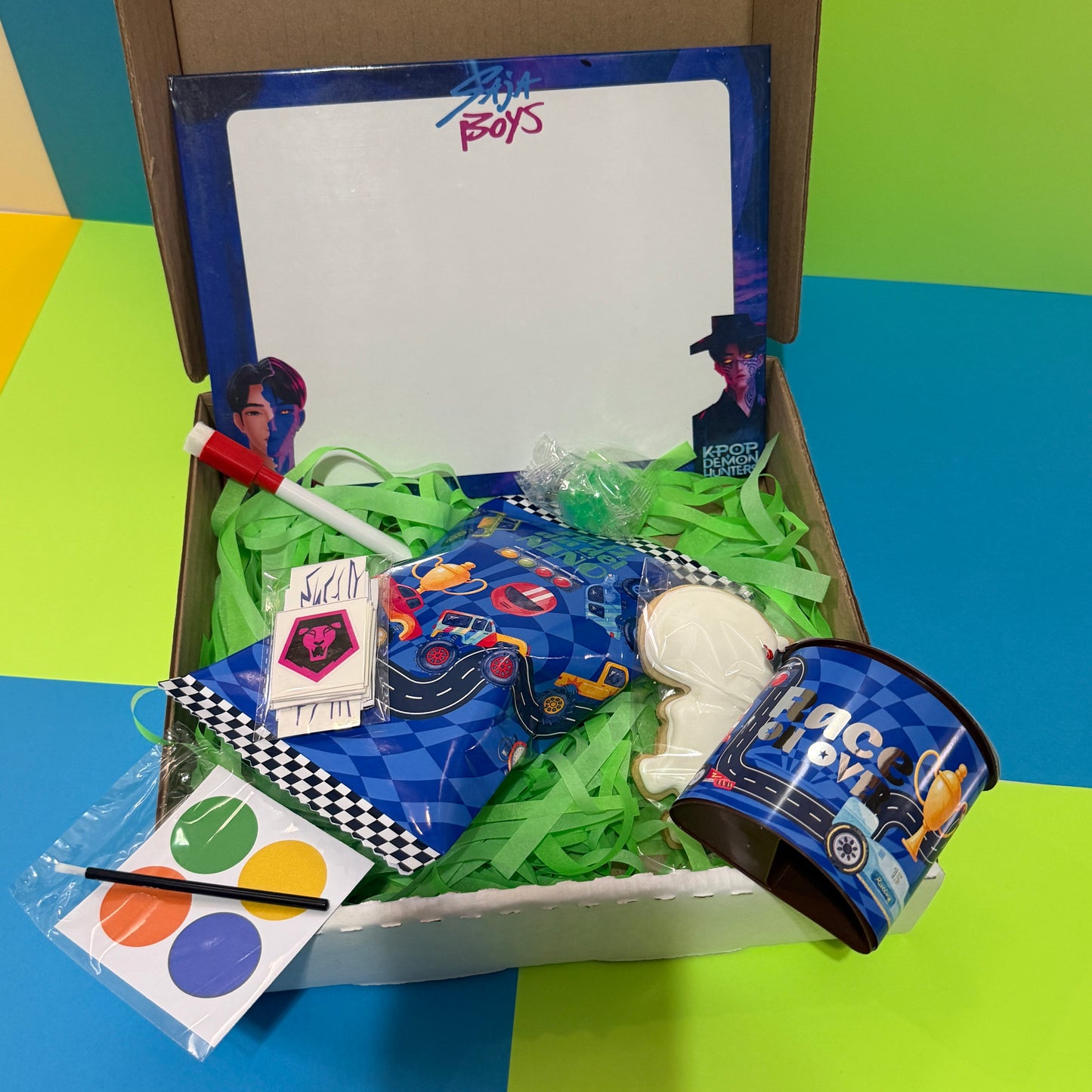 Caja con kit completo del dia del niño