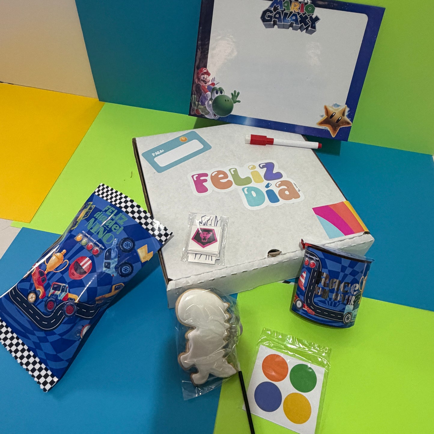 Caja con kit completo del dia del niño