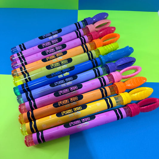 Burbuja gigantes día de niño en forma de crayola